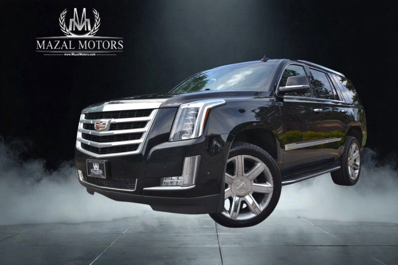 Used 2018 Cadillac Escalade Luxury AWD/4WD image 2