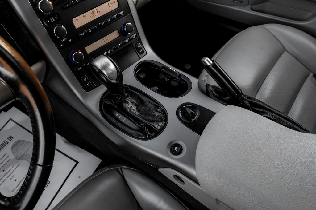 Used 2006 Chevrolet Corvette Coupe w/ Preferred Equipment Group image 30