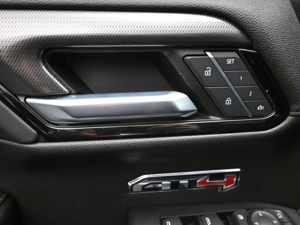 Used 2022 GMC Sierra 1500 AT4 w/ AT4 Premium Package image 13