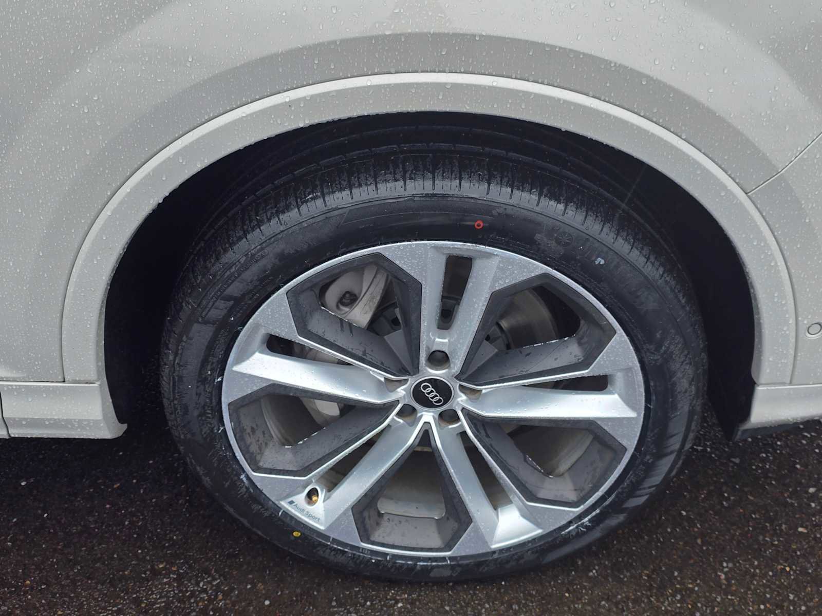 Used 2021 Audi Q7 3.0T Premium Plus w/ Executive Package image 10