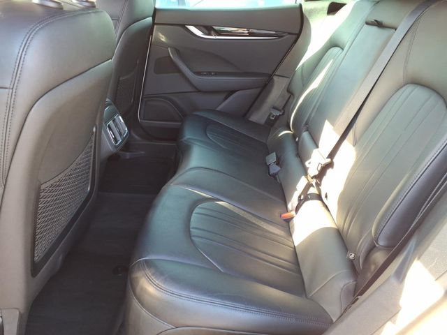 Used 2023 Maserati Levante Modena image 8