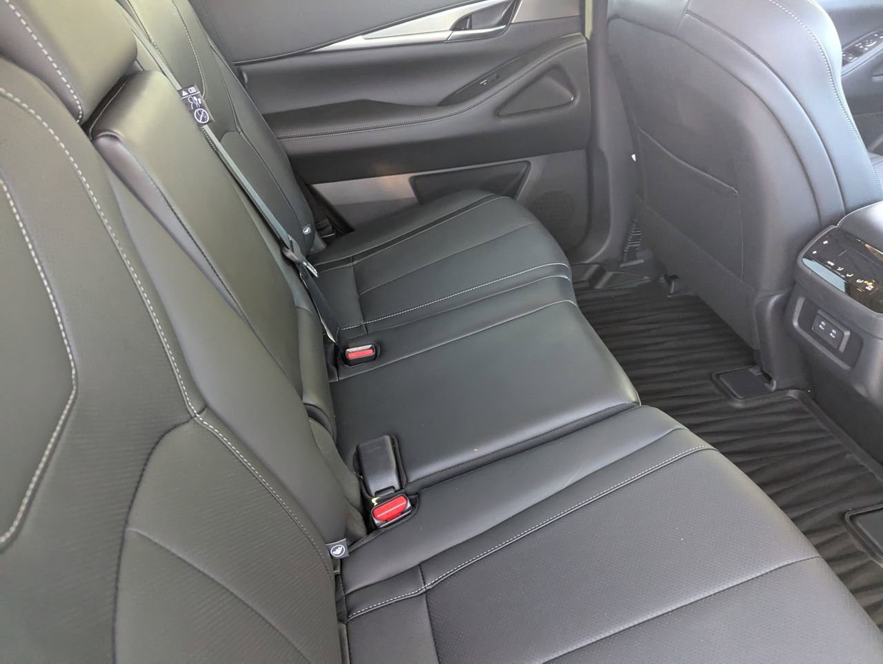 New 2026 INFINITI QX60 Pure w/ Cargo Package FWD image 15