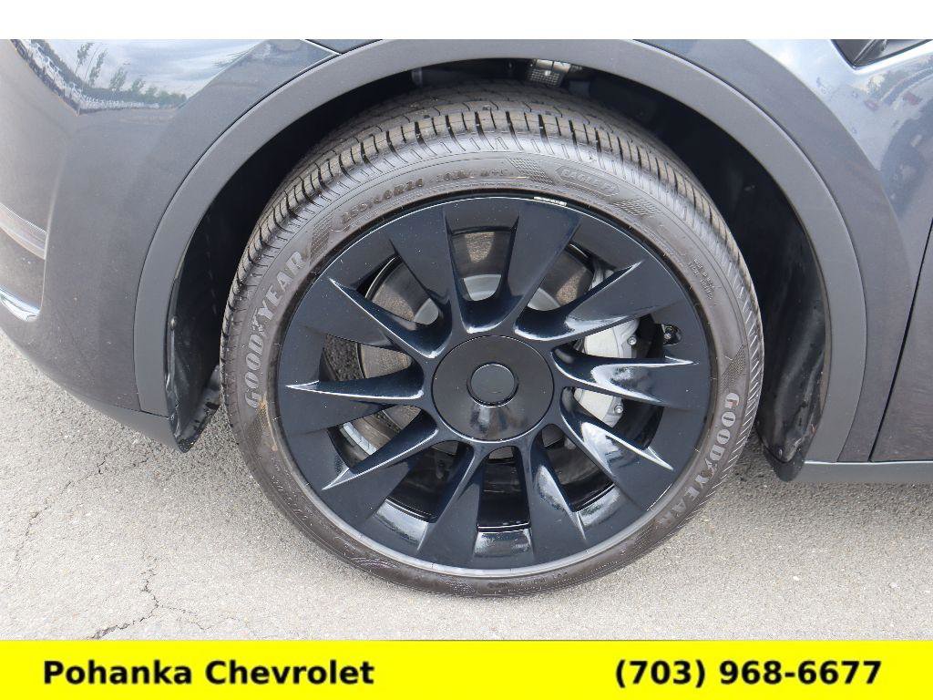 Used 2024 Tesla Model Y Long Range RWD image 24