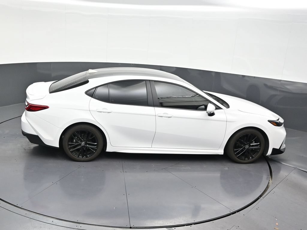 Used 2026 Toyota Camry SE FWD image 20
