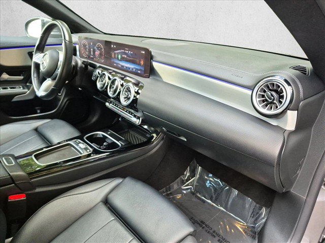 Used 2025 Mercedes-Benz CLA 250 image 26