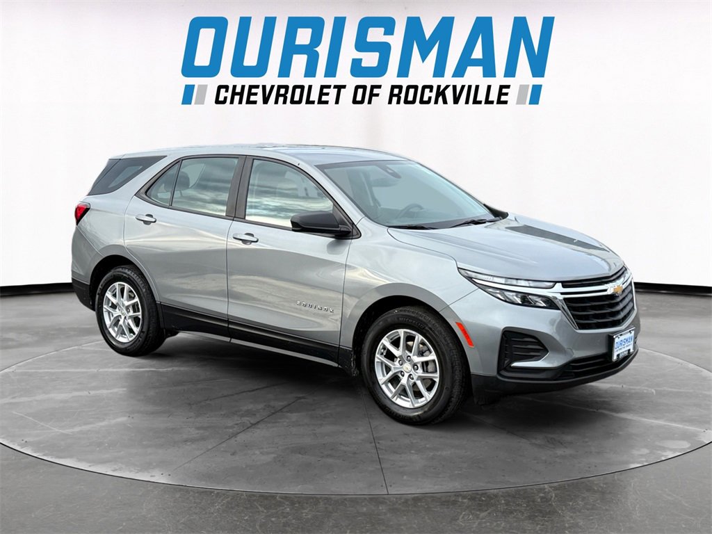 Used 2023 Chevrolet Equinox LS image 1
