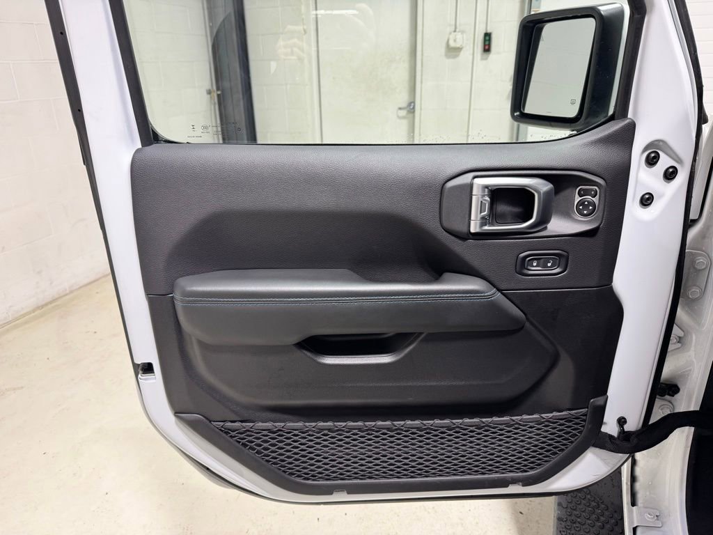 Used 2024 Jeep Wrangler High Altitude image 11