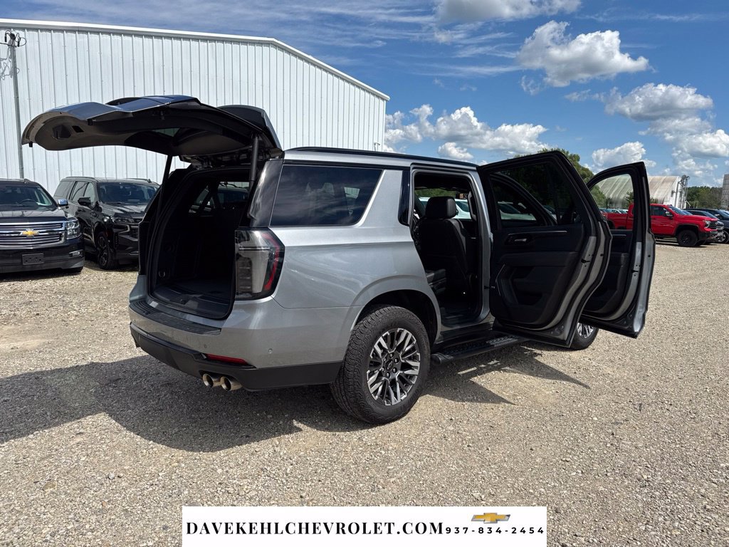 Used 2025 Chevrolet Tahoe Z71 w/ Comfort Package AWD/4WD image 36