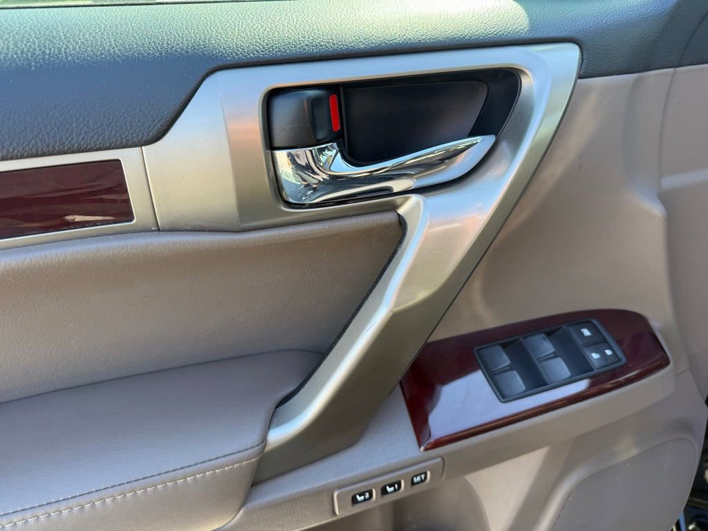 Used 2019 Lexus GX 460 Premium AWD/4WD image 42