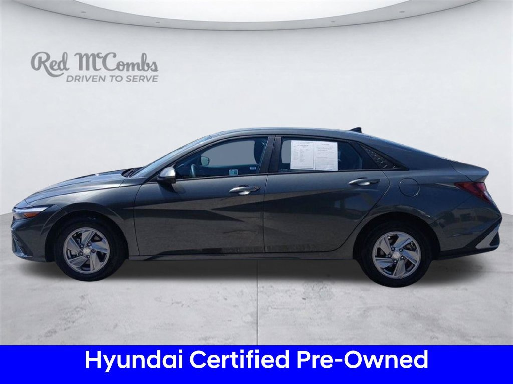 Used 2024 Hyundai Elantra SE FWD image 2