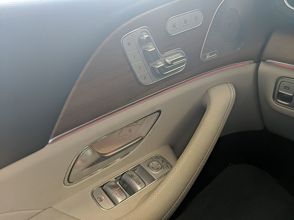Used 2022 Mercedes-Benz GLS 450 4MATIC image 32