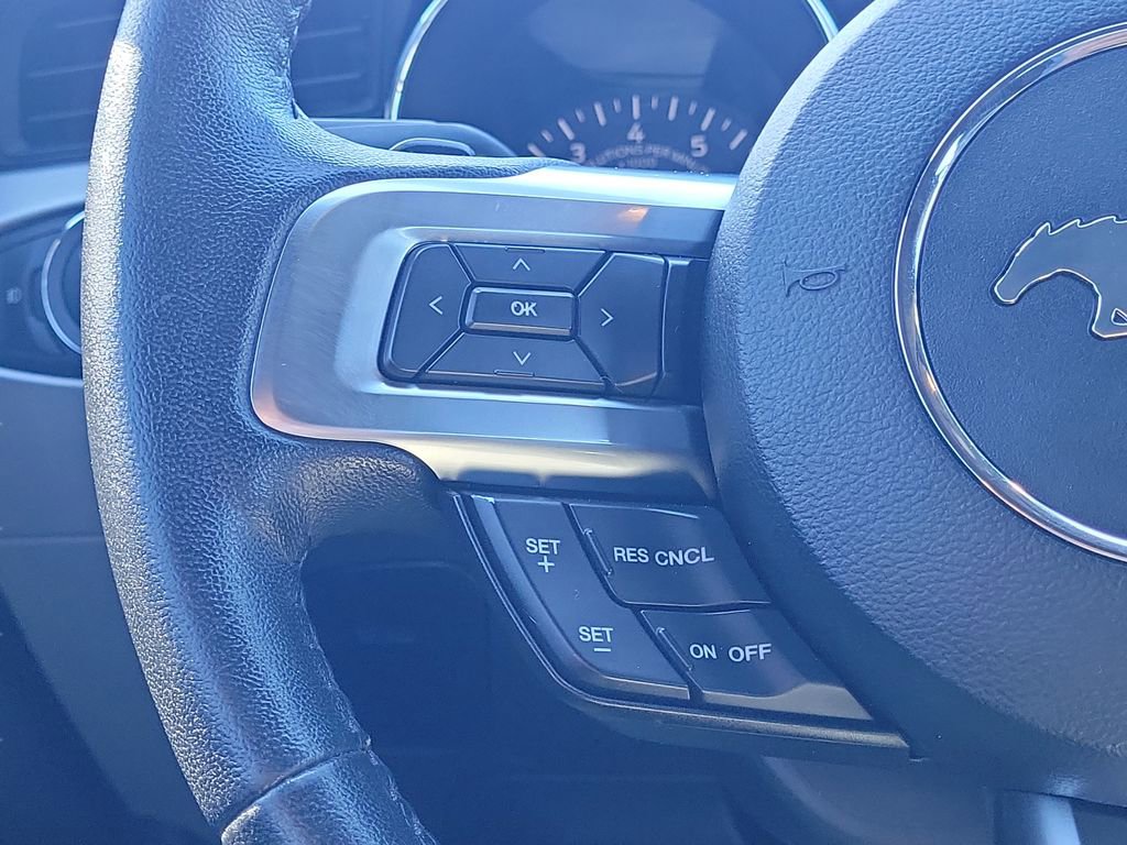 Used 2017 Ford Mustang Premium image 33