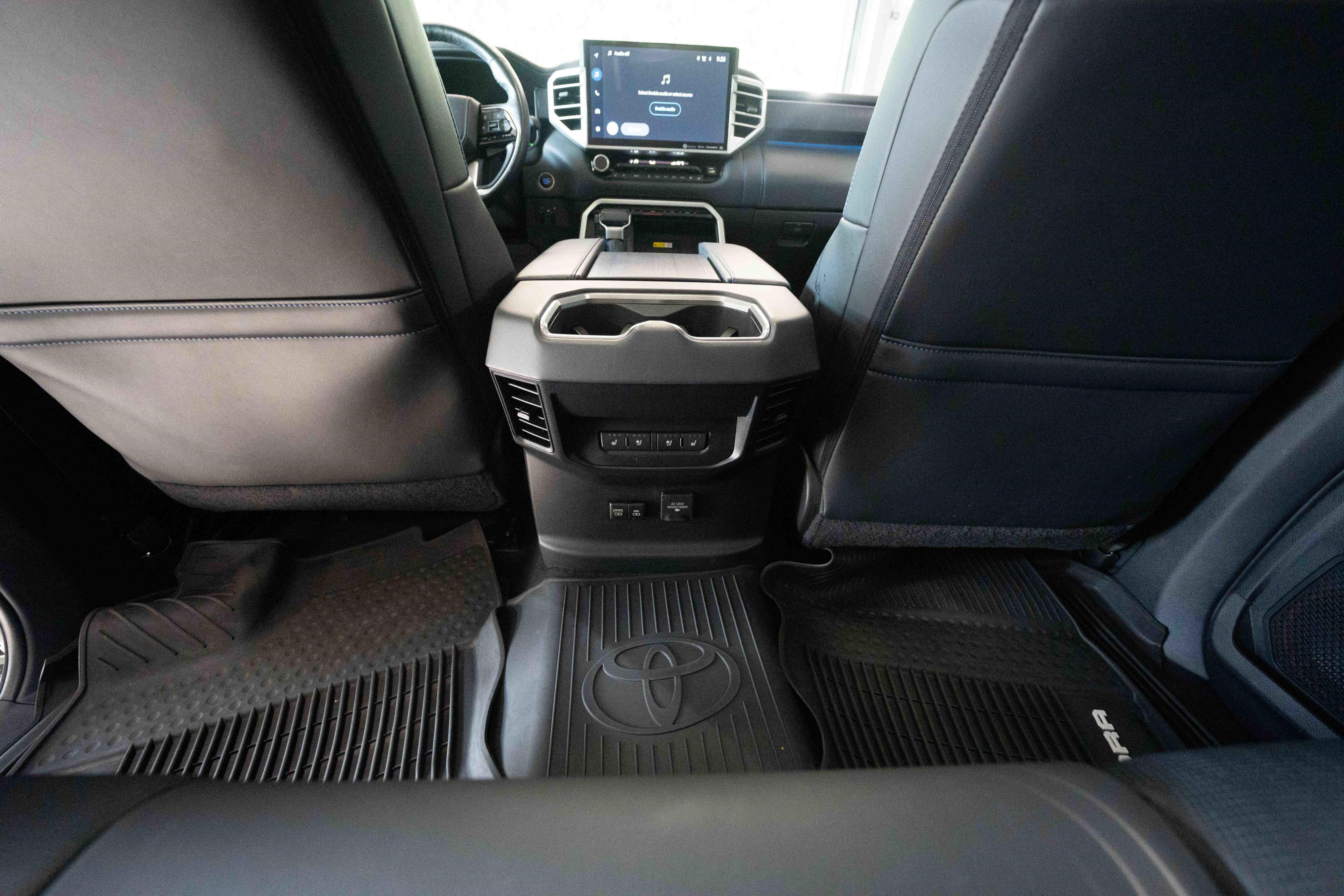 Used 2022 Toyota Tundra Platinum w/ Advanced Package AWD/4WD image 23