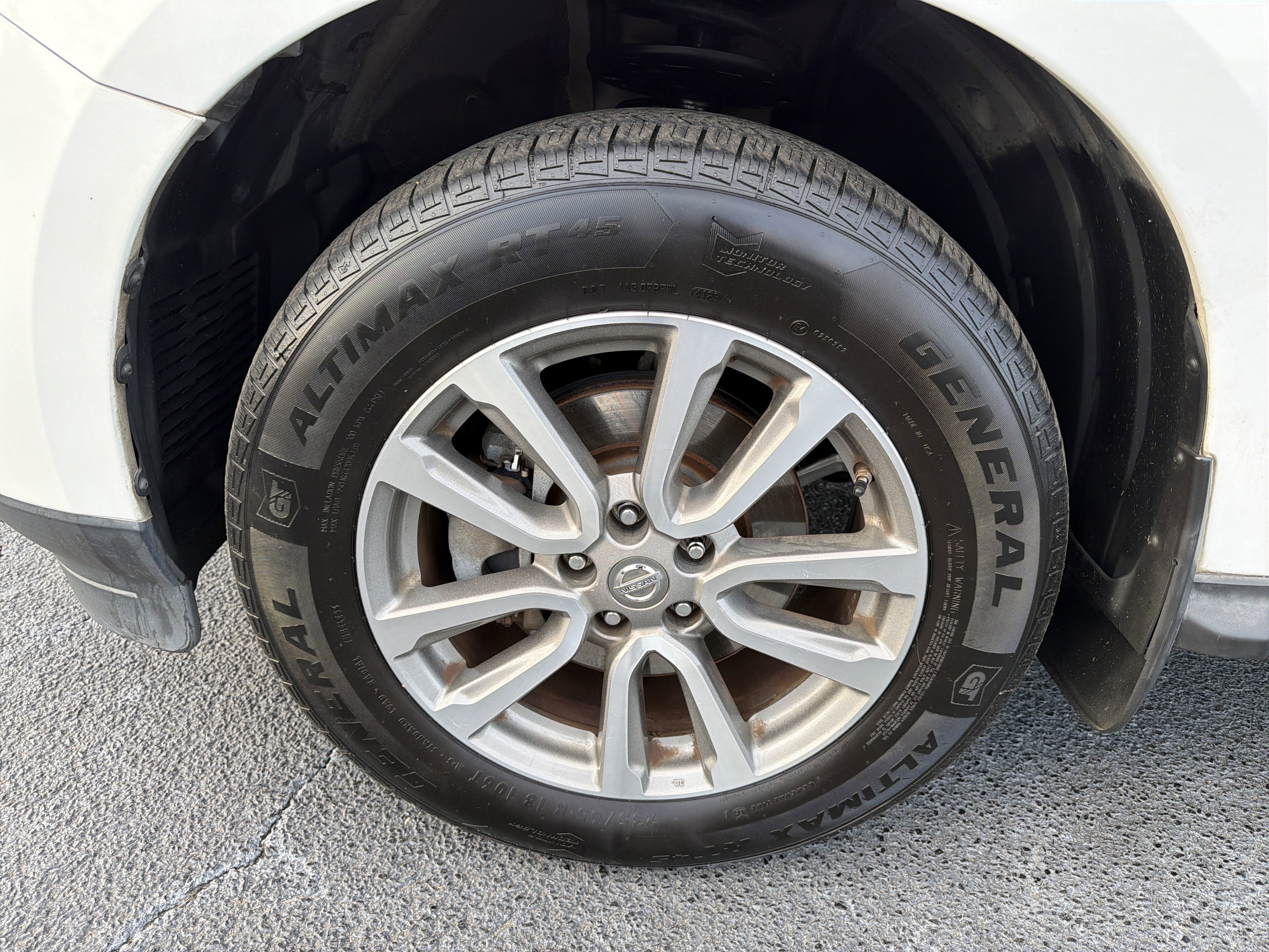 Used 2014 Nissan Pathfinder SL w/ SL Premium Package image 9