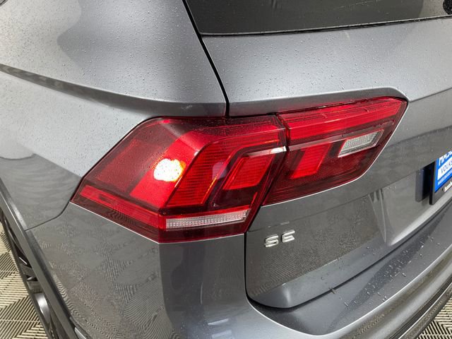 Used 2023 Volkswagen Tiguan SE R-Line FWD image 20