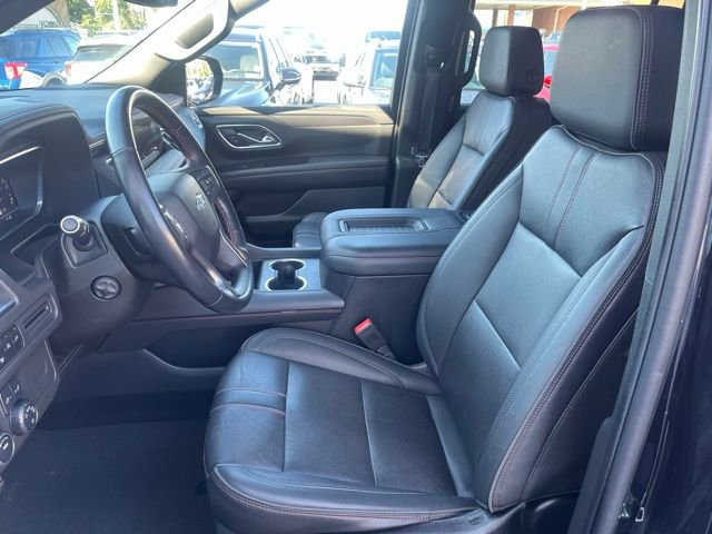 Used 2022 Chevrolet Suburban RST w/ Luxury Package image 13