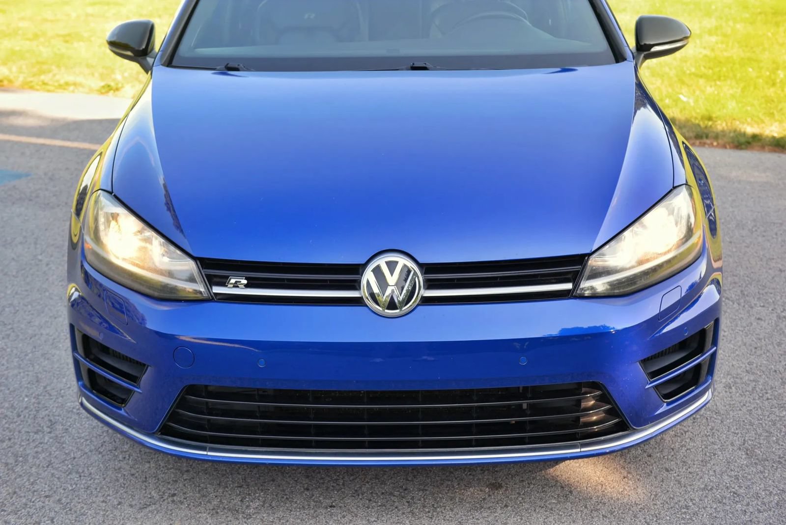 Used 2015 Volkswagen Golf R 4-Door AWD/4WD image 9