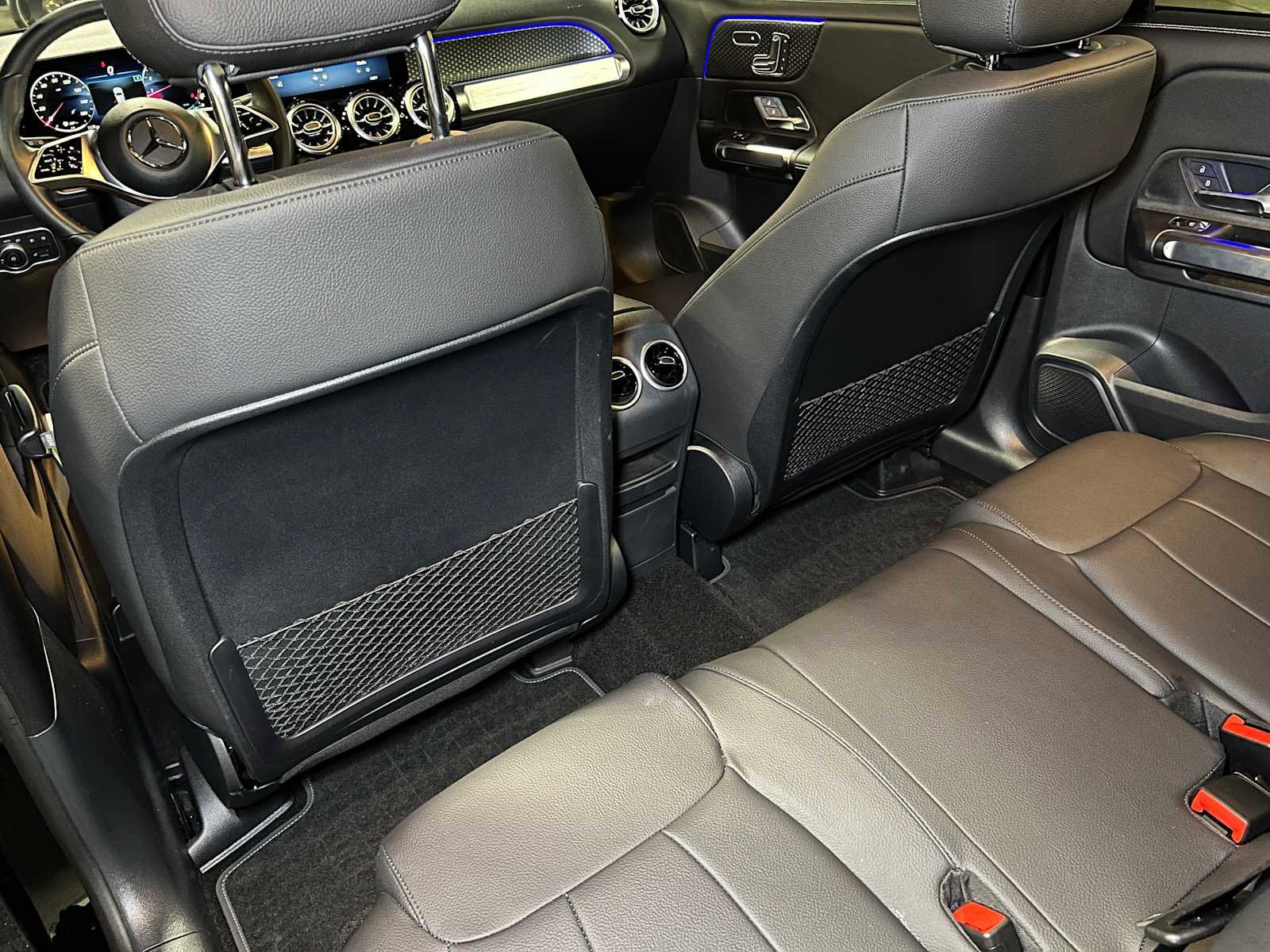 Certified 2025 Mercedes-Benz GLB 250 4MATIC image 19