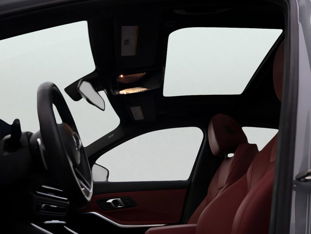 Used 2025 BMW 330i xDrive Sedan AWD/4WD image 41