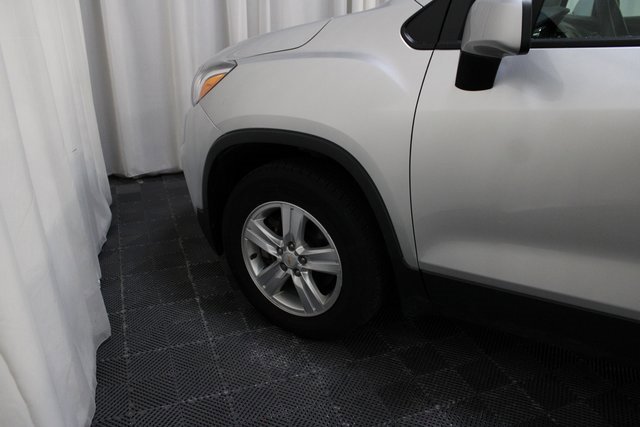 Used 2021 Chevrolet Trax LT image 8