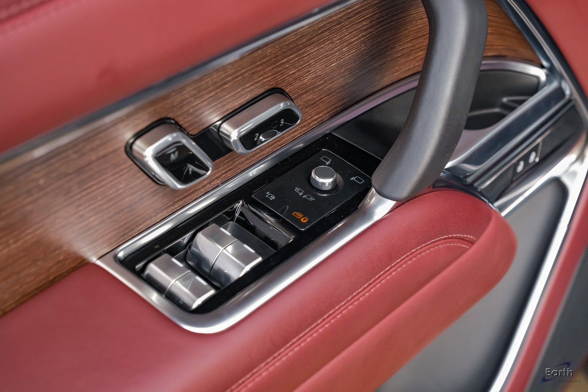 Used 2024 Land Rover Range Rover SE image 89