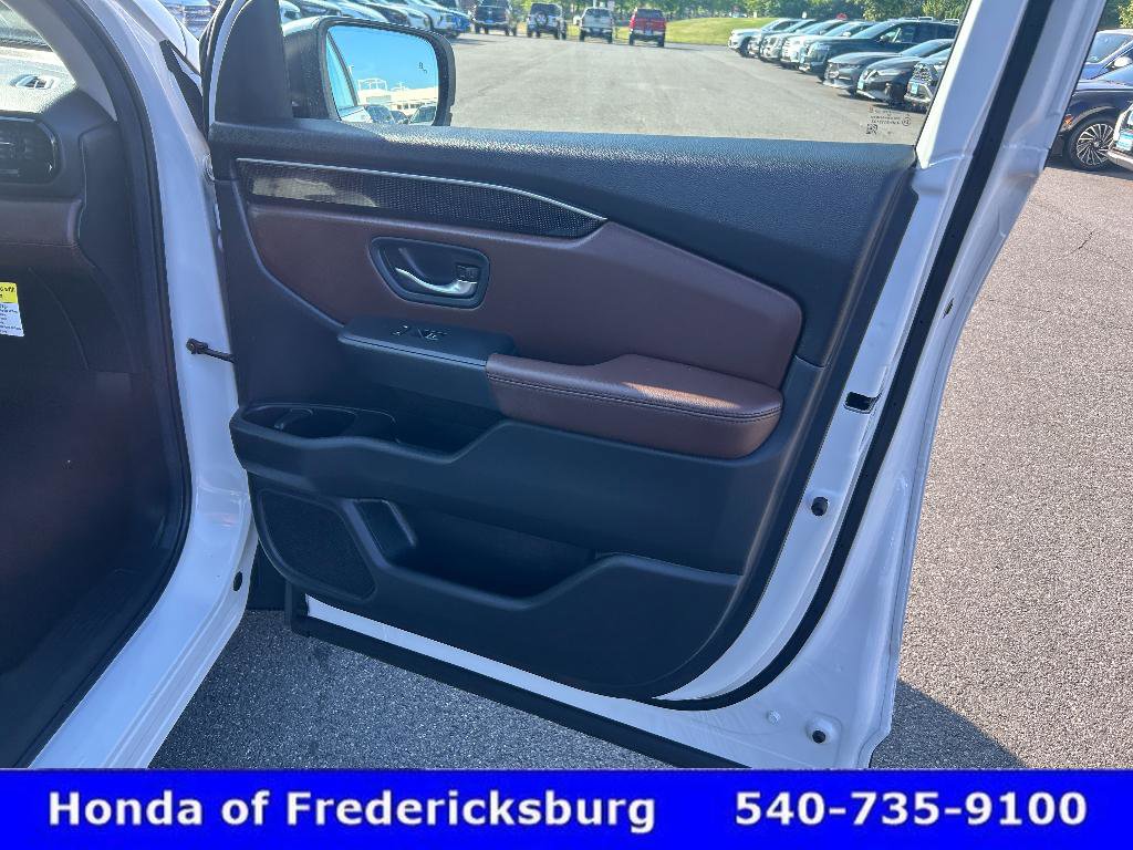 Certified 2025 Honda Pilot Elite image 15