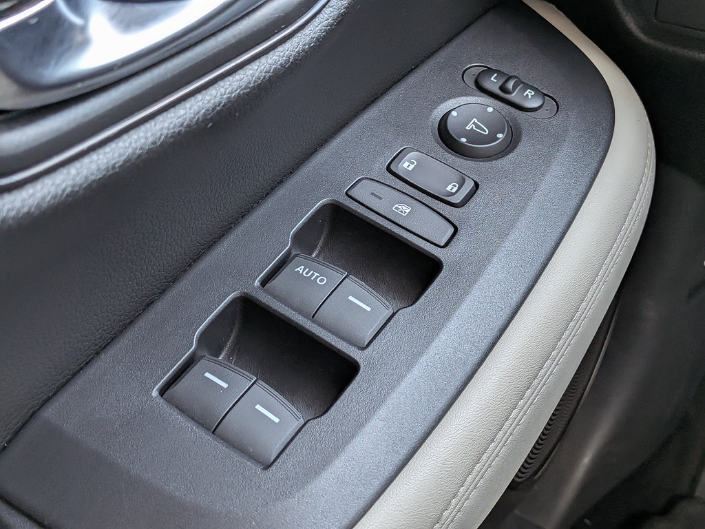 Used 2023 Honda HR-V LX image 22