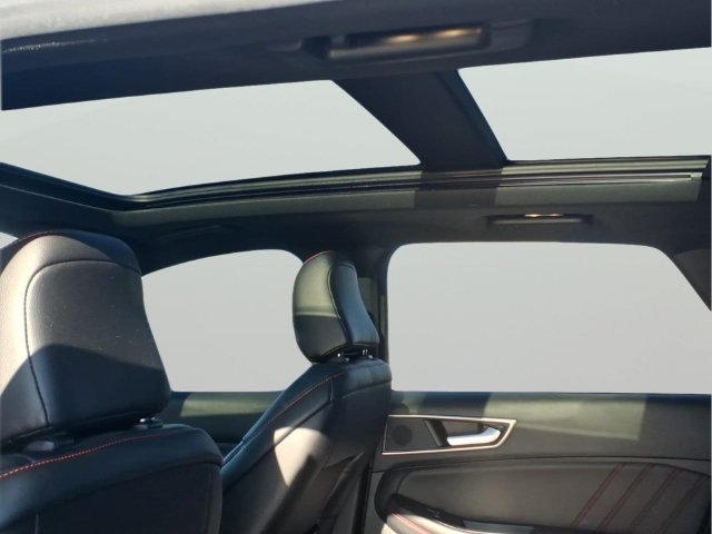 Used 2023 Ford Edge ST-Line AWD/4WD image 14