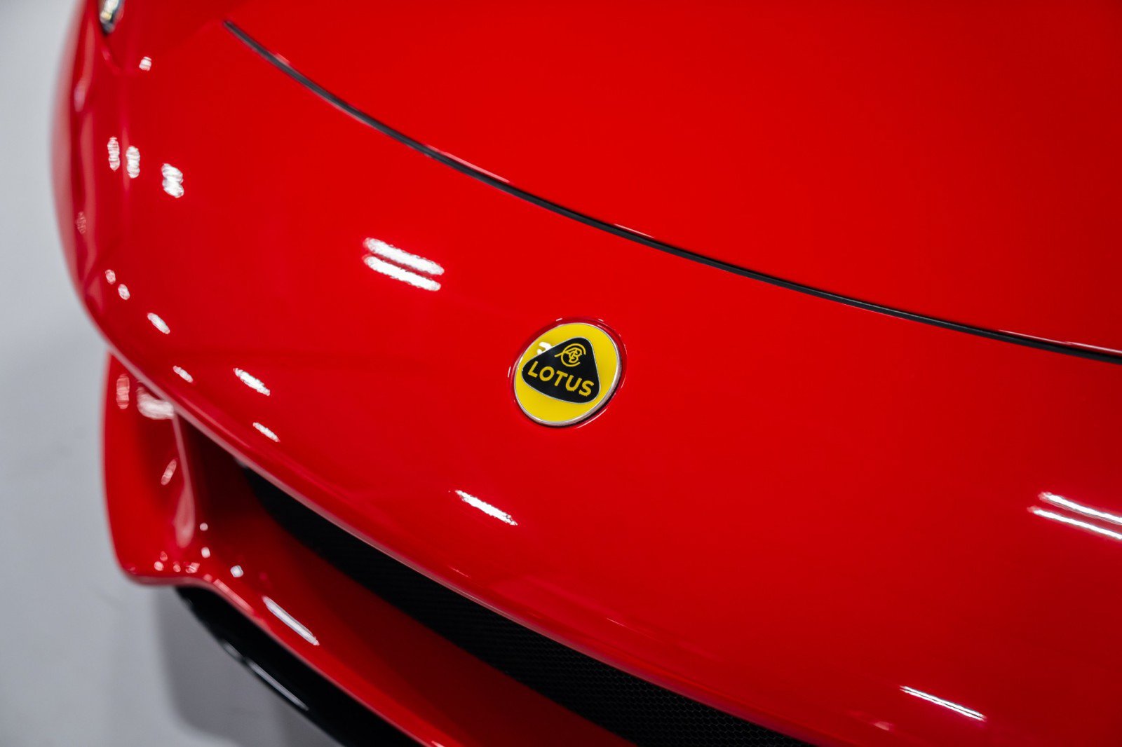 Used 2024 Lotus Emira First Edition RWD image 29