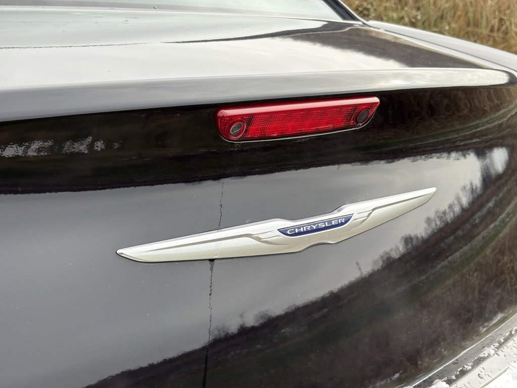 Used 2019 Chrysler 300 C w/ Sun, Sound & Nav Package image 11