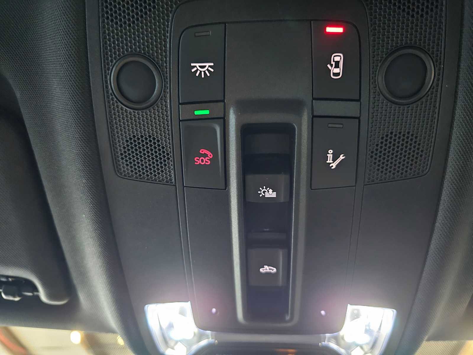 Used 2024 Audi Q3 2.0T Premium Plus image 35