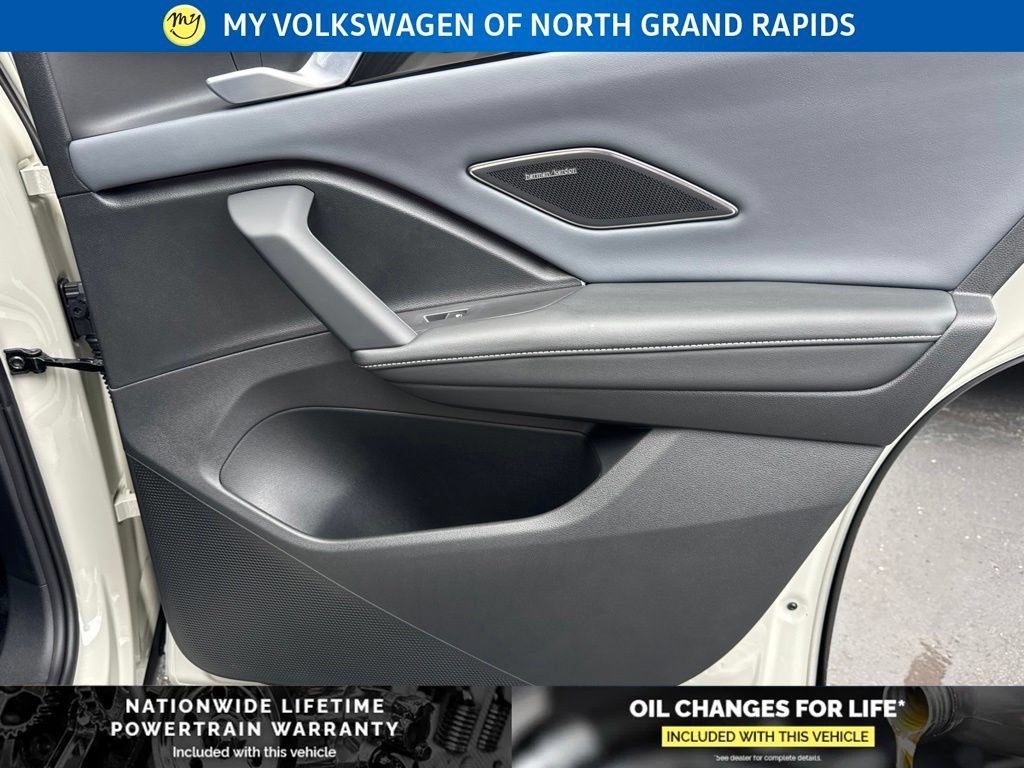 New 2026 Volkswagen Tiguan SEL R-Line AWD/4WD image 24