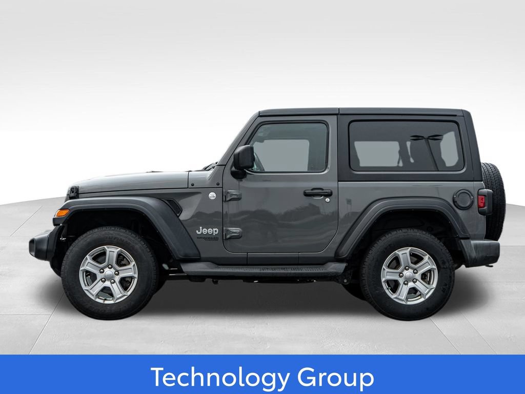 Used 2019 Jeep Wrangler Sport AWD/4WD image 3
