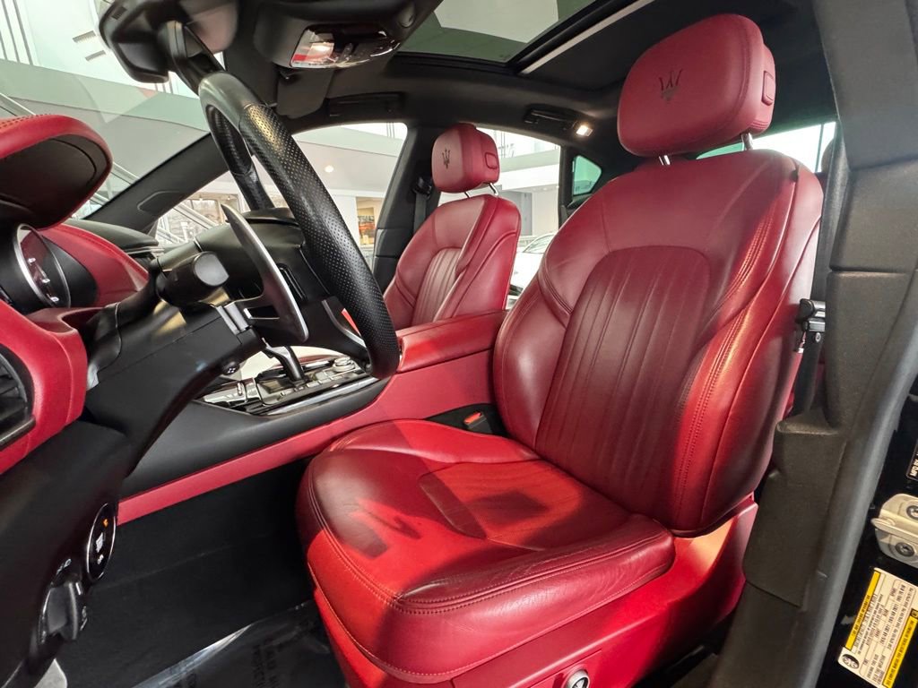 Used 2021 Maserati Levante GranSport image 3