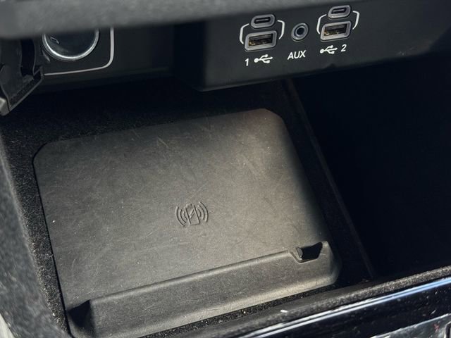 Used 2024 Jeep Wagoneer Series II w/ Flexible Seating Group image 23