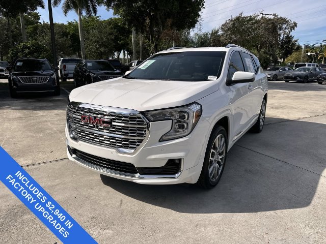 Used 2024 GMC Terrain Denali w/ Denali Premium Package AWD/4WD image 20