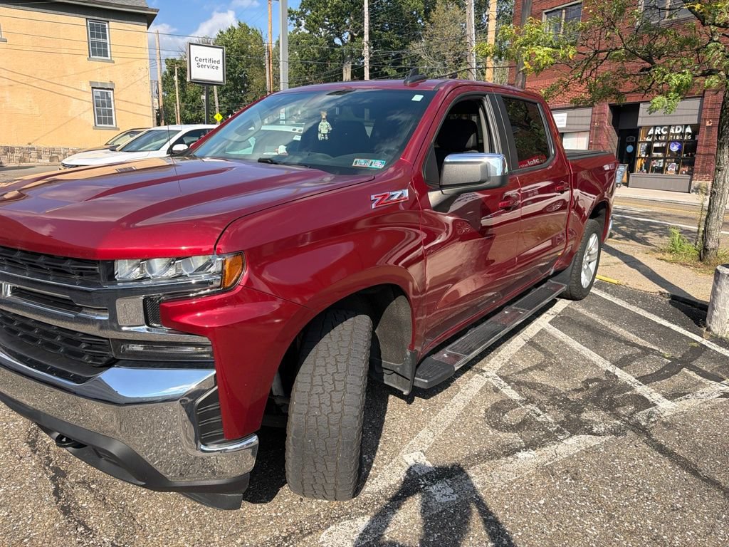 Used 2019 Chevrolet Silverado 1500 LT w/ All-Star Edition AWD/4WD image 2
