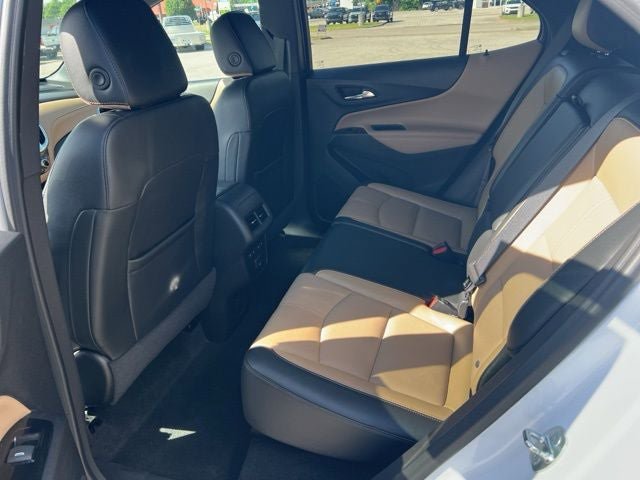 Used 2023 Chevrolet Equinox Premier FWD image 13