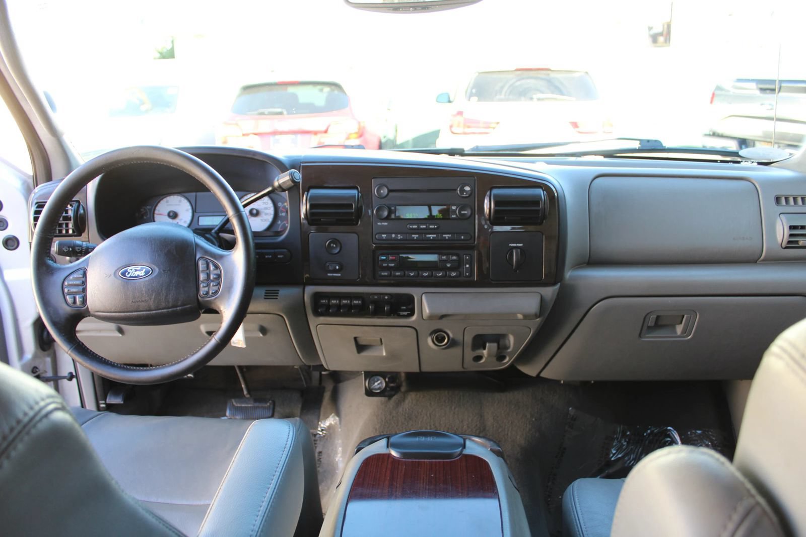 Used 2005 Ford F350 Lariat RWD image 13