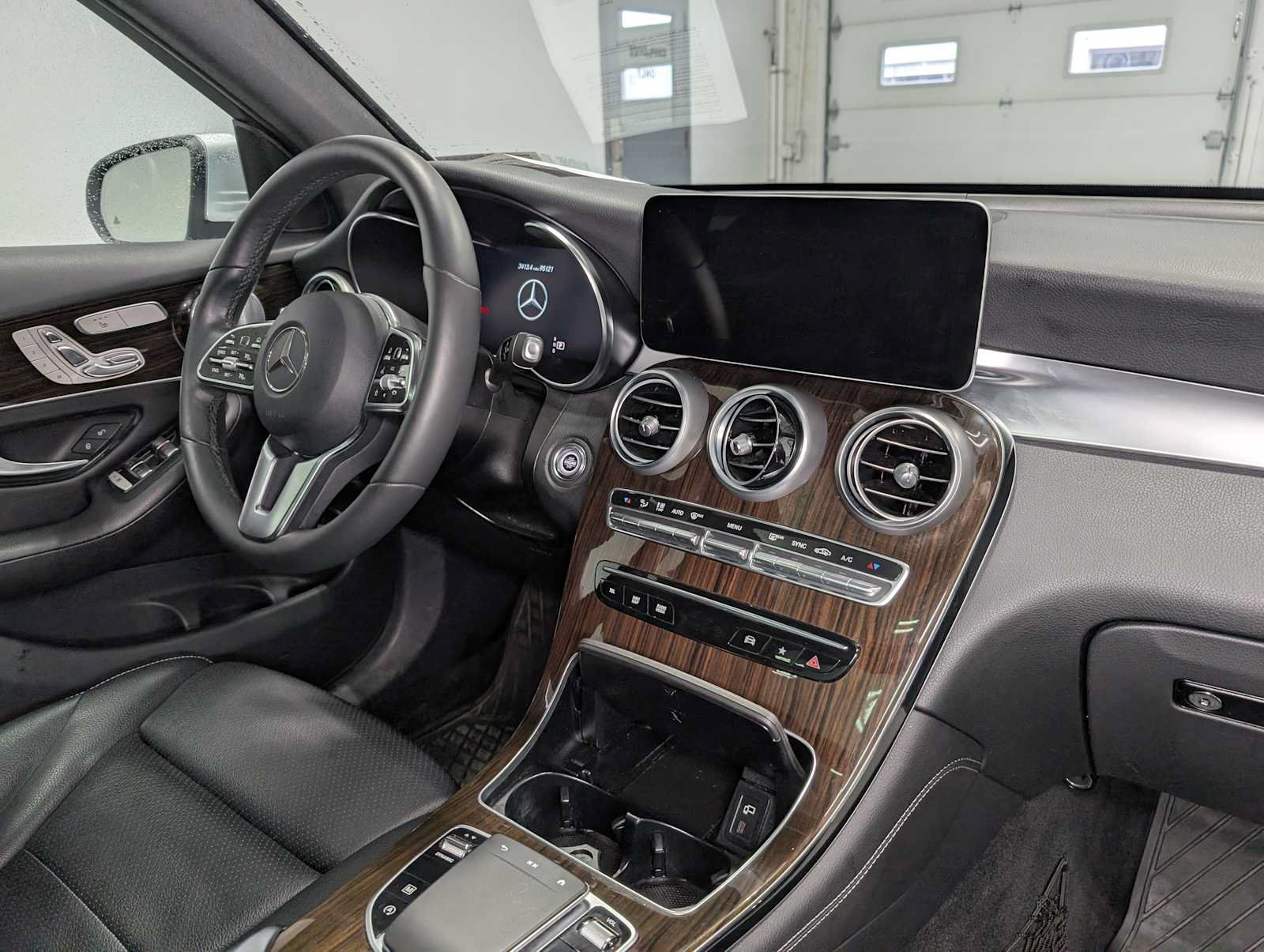 Certified 2020 Mercedes-Benz GLC 300 4MATIC image 39