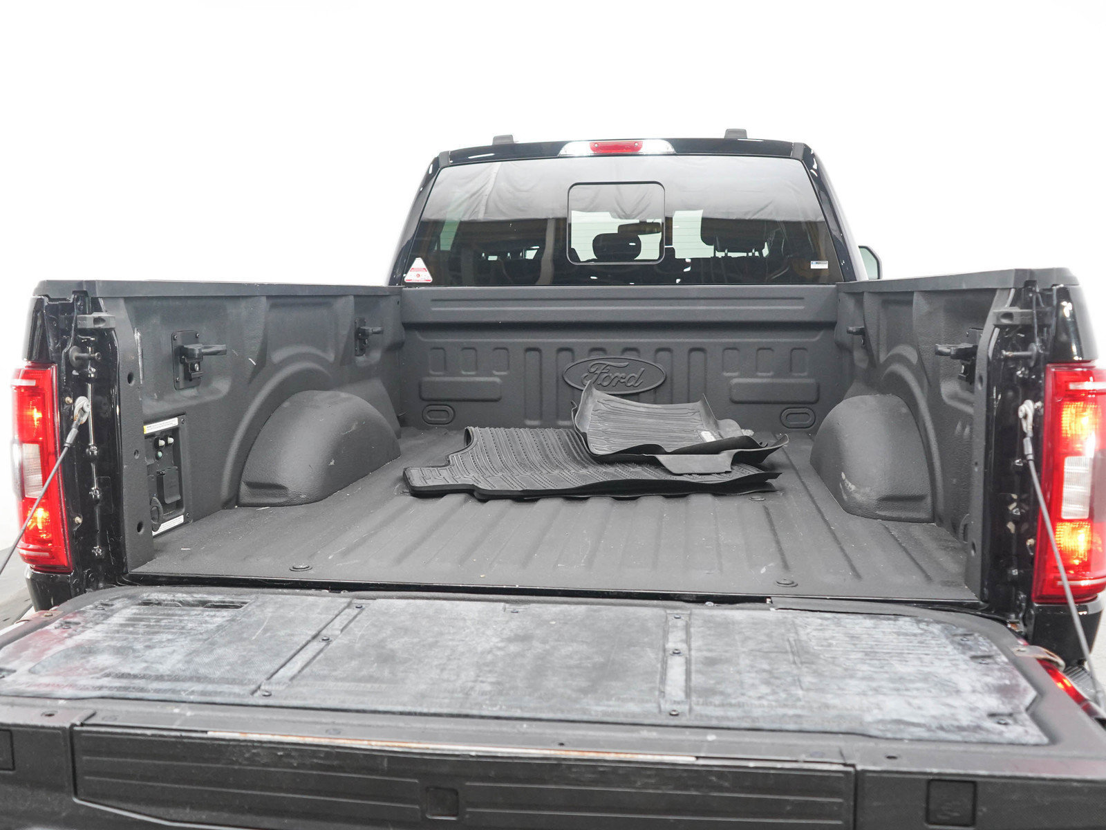 Used 2021 Ford F150 XLT w/ Equipment Group 302A High AWD/4WD image 17
