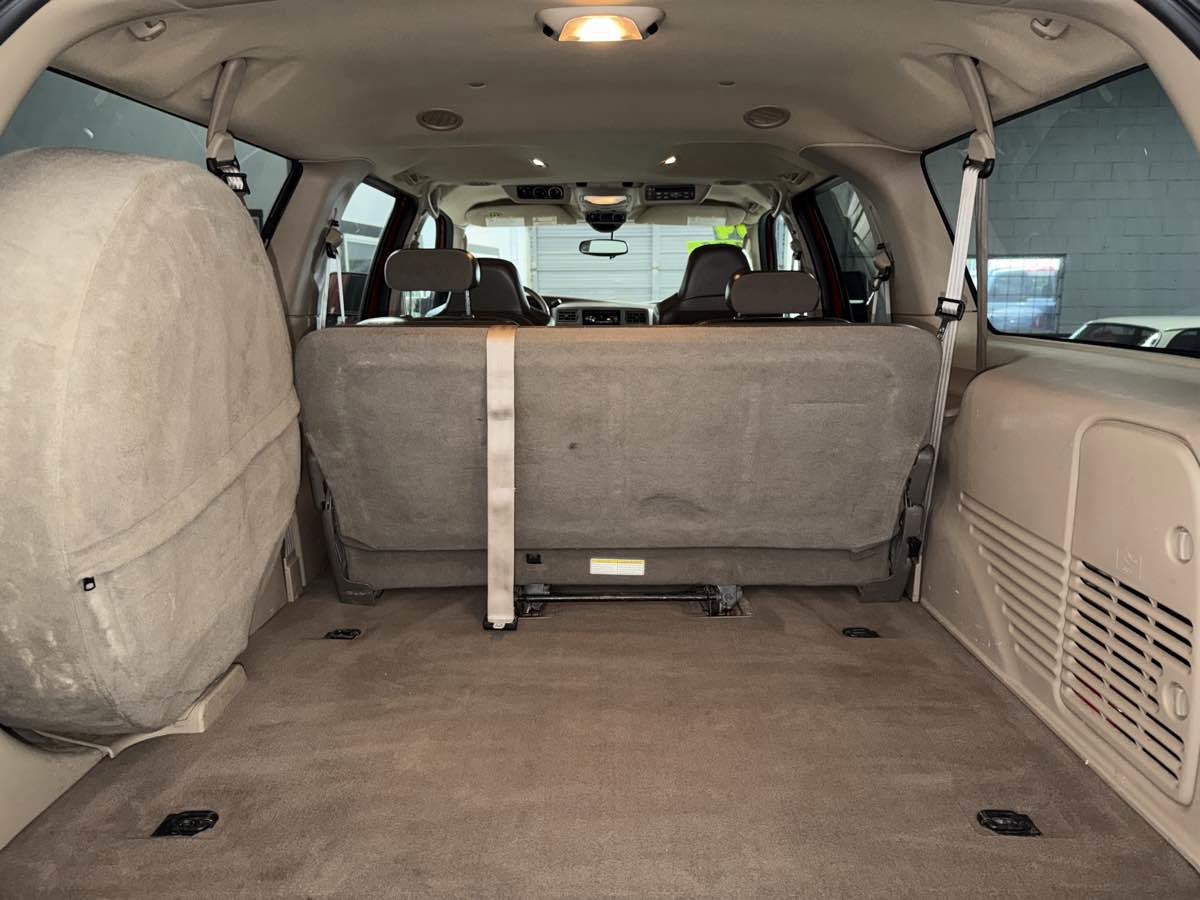 Used 2004 Ford Excursion Eddie Bauer image 8