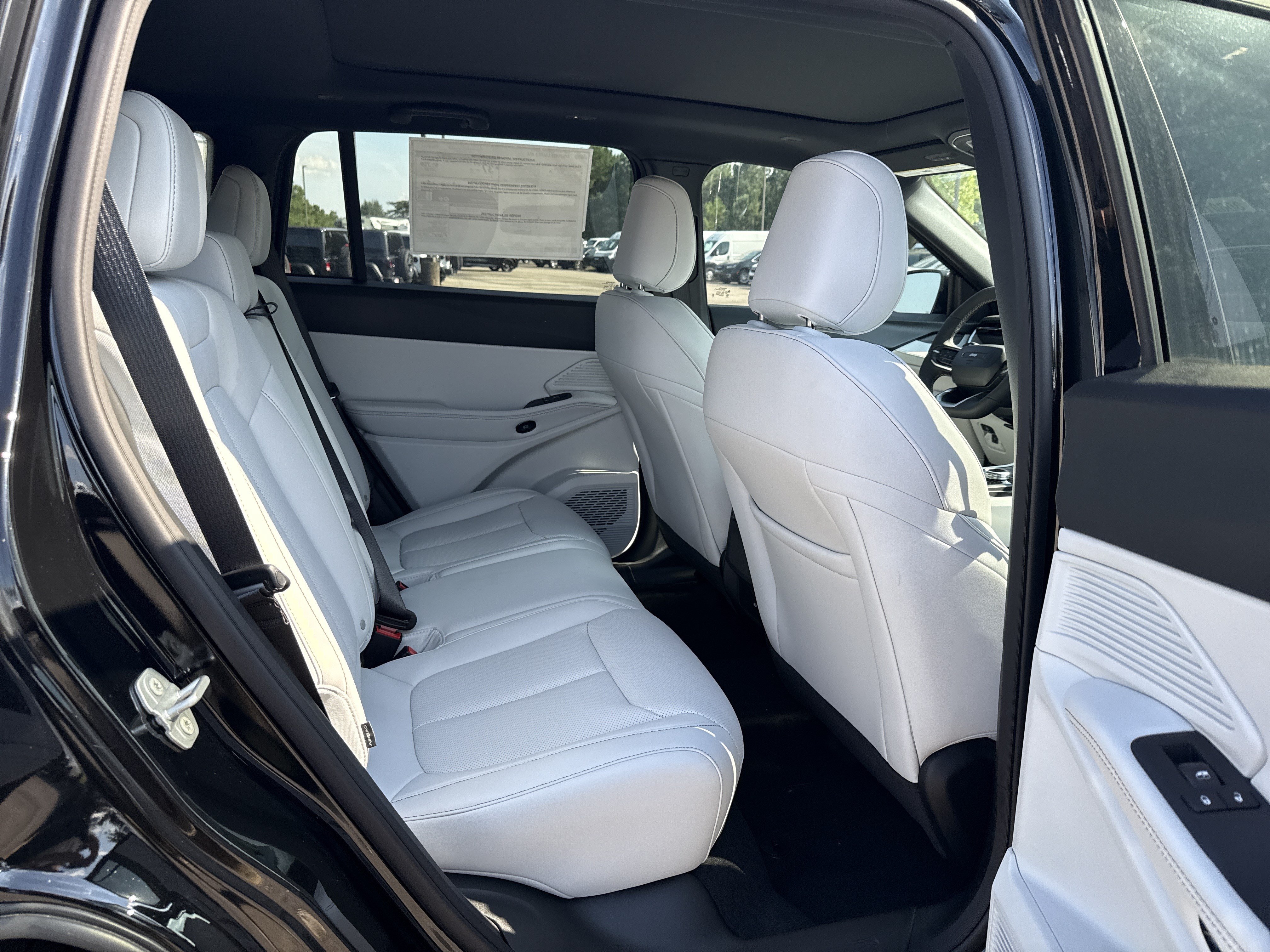 New 2026 Jeep Cherokee Limited AWD/4WD image 15