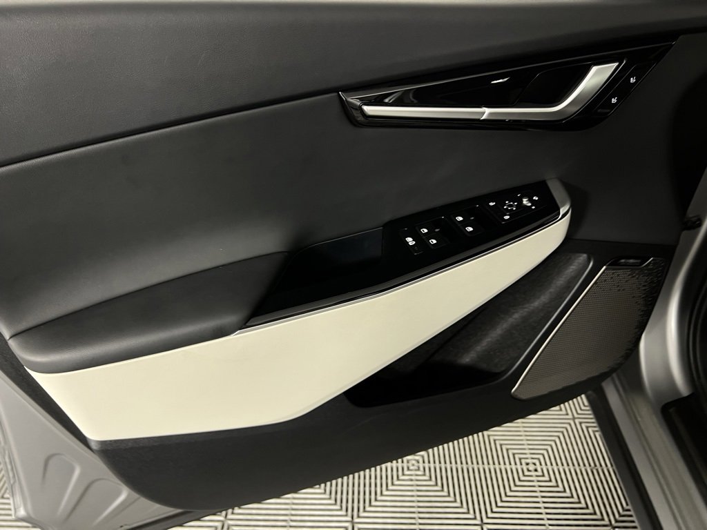 Used 2023 Kia EV6 GT-Line w/ GT-Line Suede Seat Package image 26