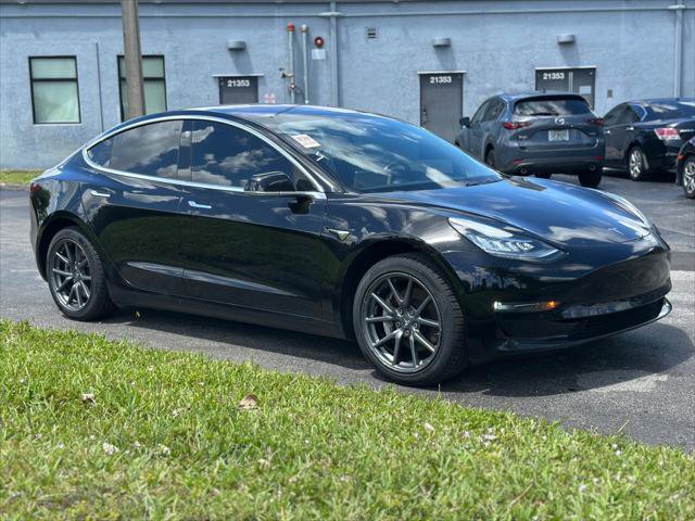 Used 2018 Tesla Model 3 Long Range image 9