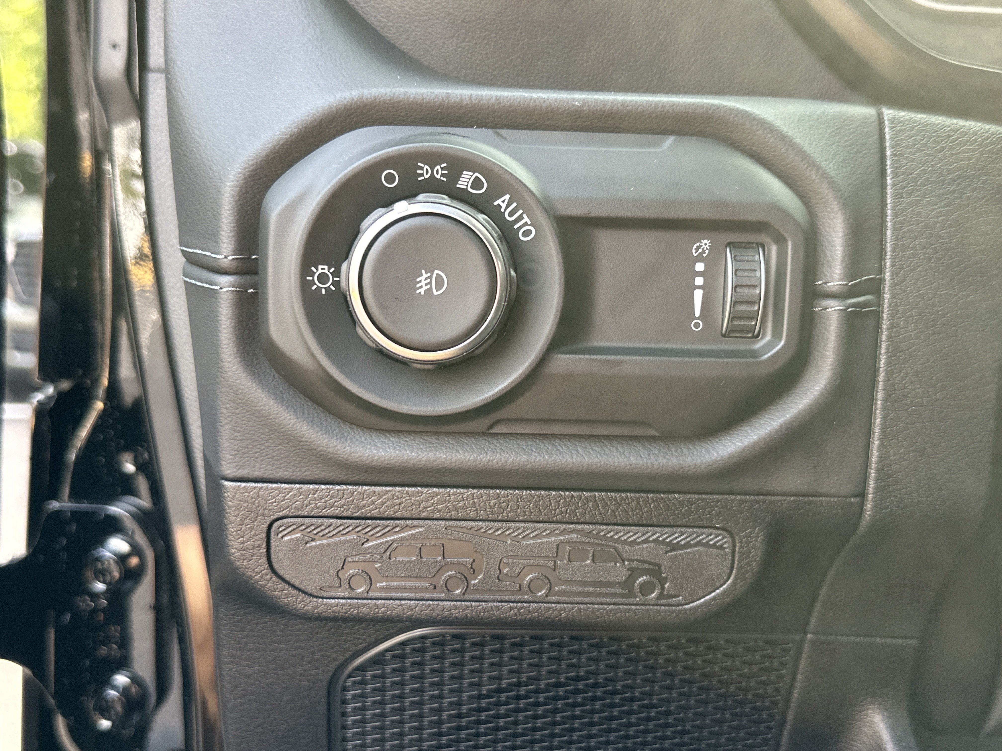 New 2027 Jeep Wrangler Unlimited Sahara AWD/4WD image 10