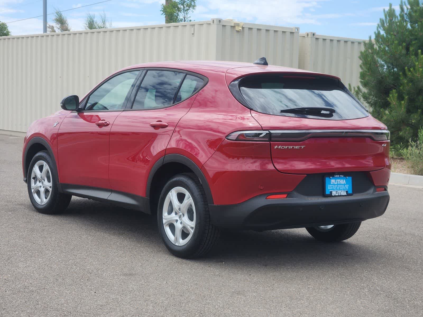 New 2025 Dodge Hornet GT w/ Cold Weather Group AWD/4WD image 7