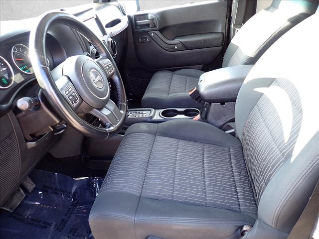 Used 2012 Jeep Wrangler Sahara AWD/4WD image 9