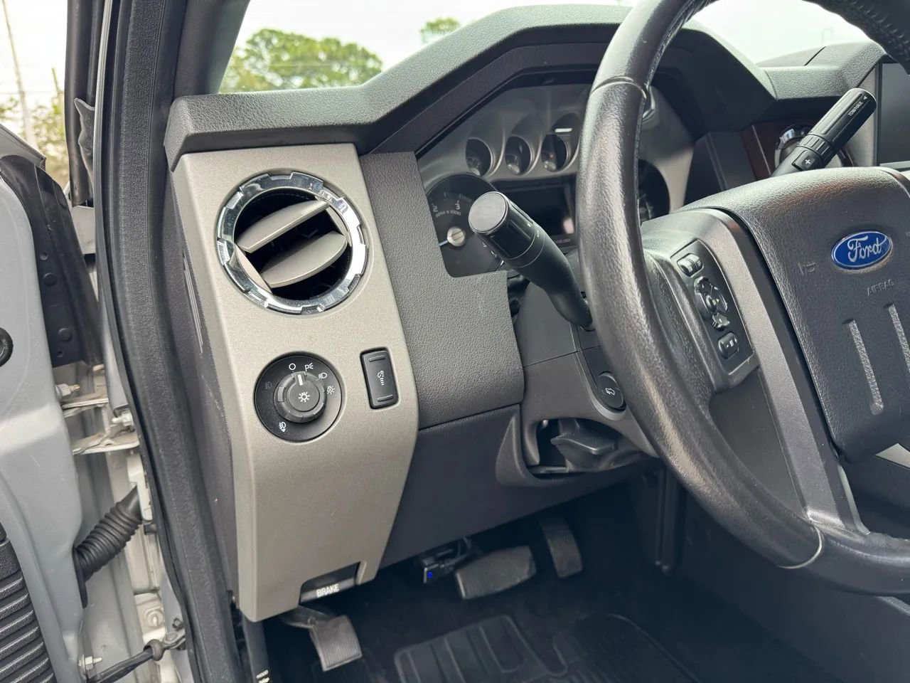 Used 2016 Ford F250 Lariat w/ Lariat Ultimate Package image 31