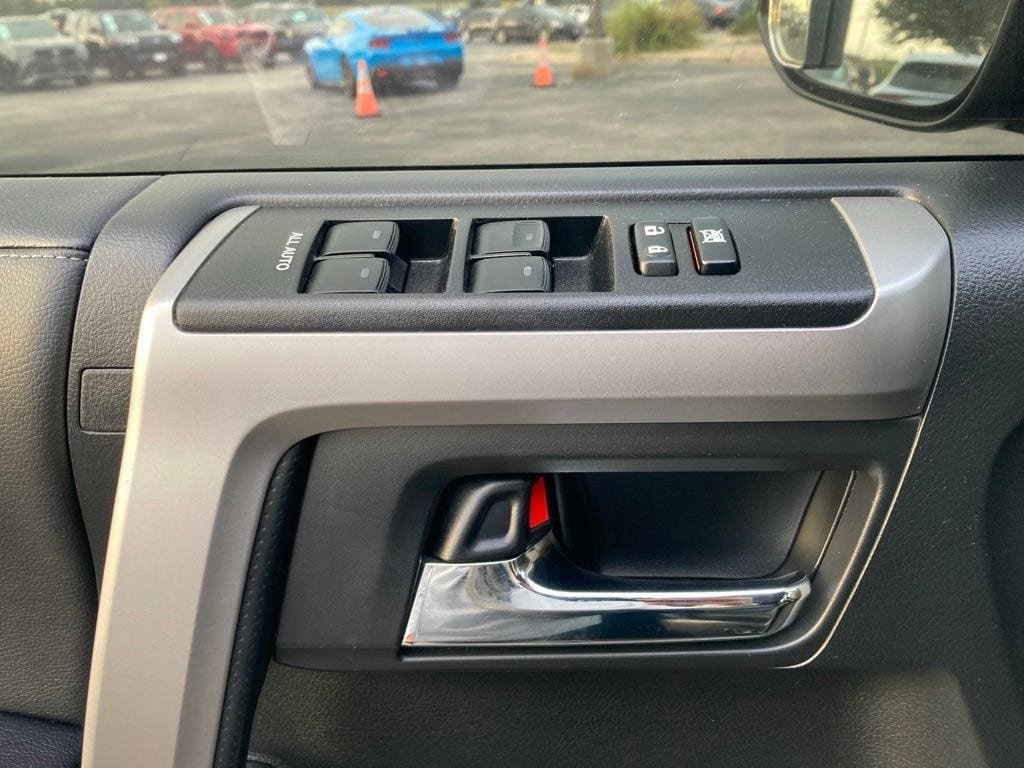 Used 2022 Toyota 4Runner SR5 Premium w/ Moonroof Package RWD image 13